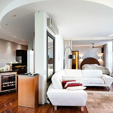 Old Luxury Studio Dzīvoklis Riga